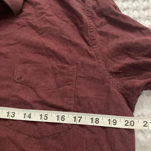 UNTUCKit Shirt Mens Medium Maroon Long Sleeve Slim Fit Cotton Casual. - Picture 4 of 6